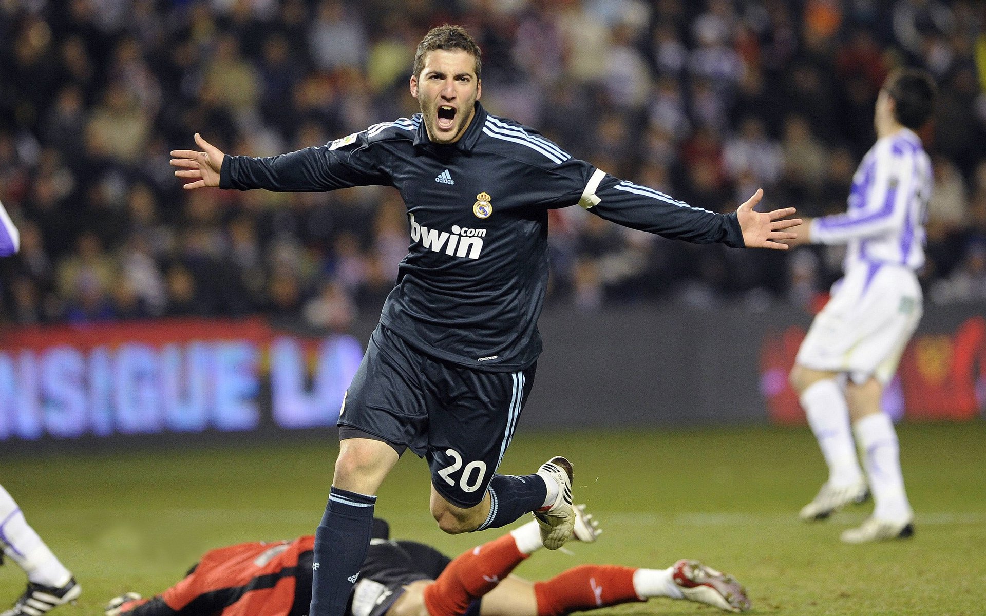 开云体育移动版-摩洛哥队在巴黎奥运会男足比赛中表现出色，赢得金牌，摩洛哥足球俱乐部